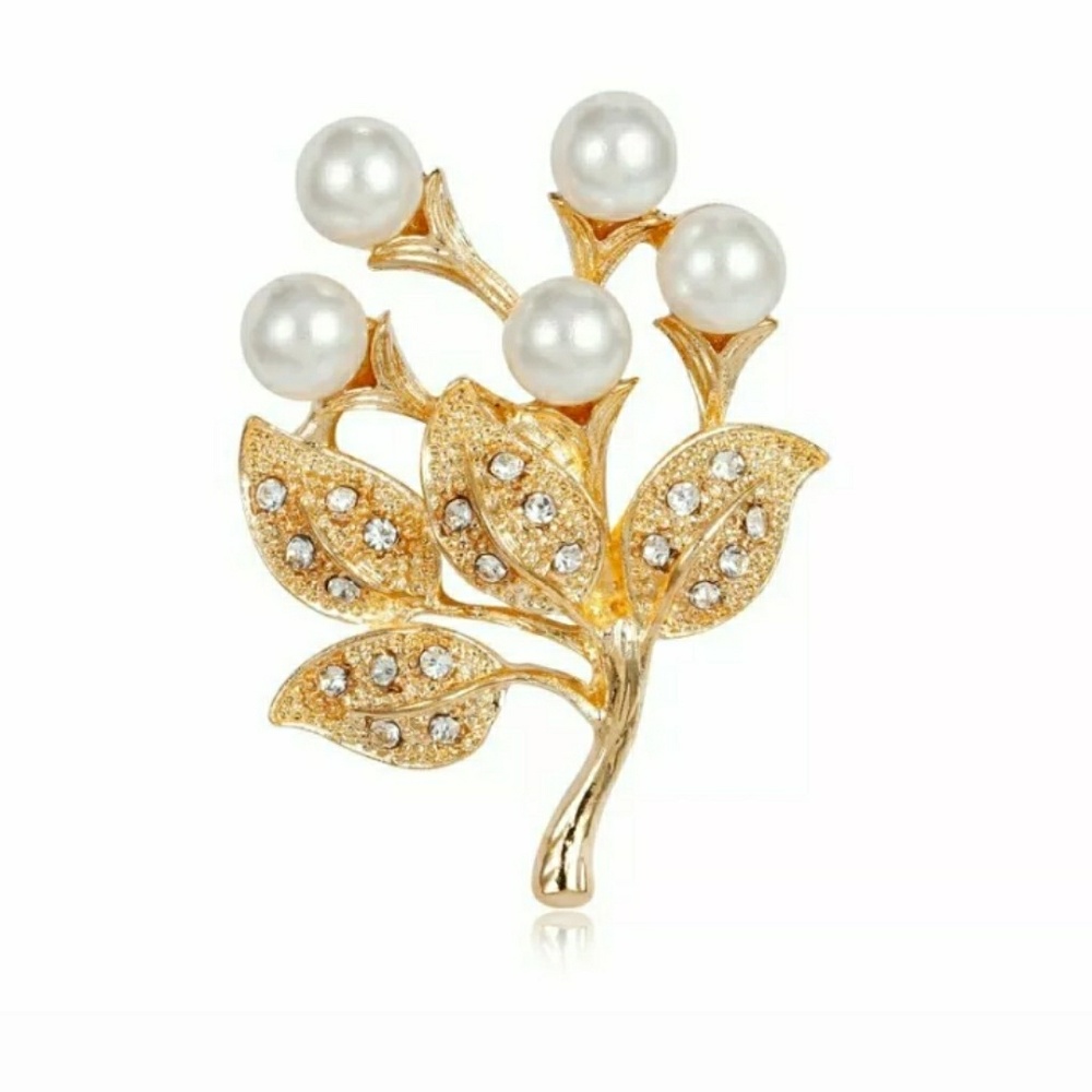 Gold Tone & White Pearl Flower Brooche